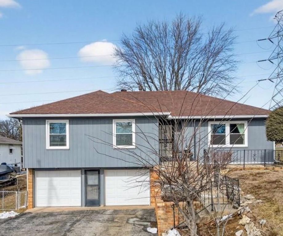 2114 Shearer Road, Kansas City, KS 66106