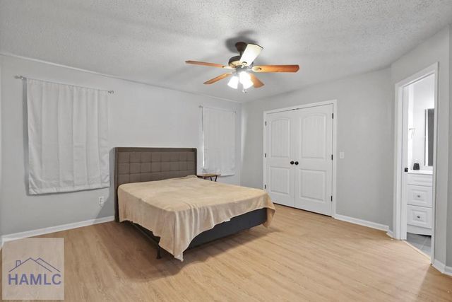 807 Hidden Hollow Circle, Hinesville, GA 31313