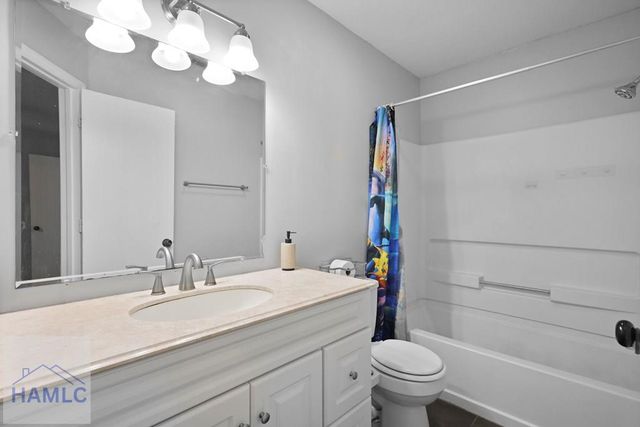 807 Hidden Hollow Circle, Hinesville, GA 31313