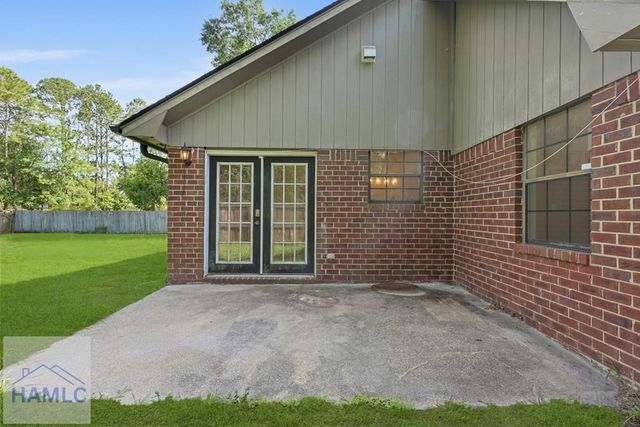 807 Hidden Hollow Circle, Hinesville, GA 31313