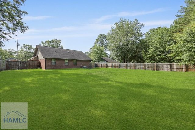 807 Hidden Hollow Circle, Hinesville, GA 31313