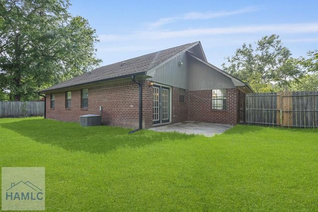 807 Hidden Hollow Circle, Hinesville, GA 31313