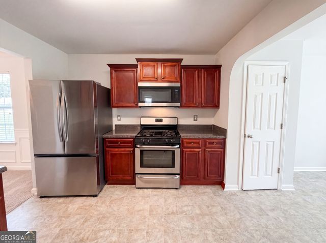 2117 Dartmouth Court, Mcdonough, GA 30253