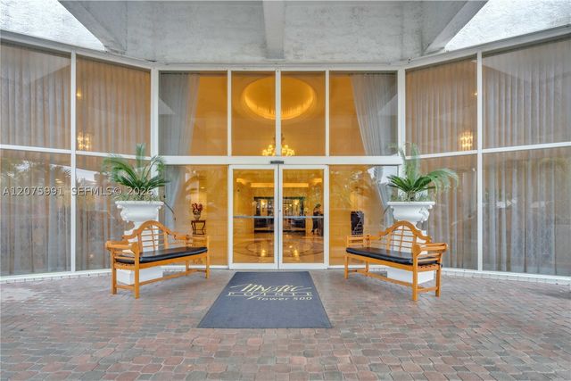 3530 Mystic Pointe Dr 3210, Aventura, FL 33180