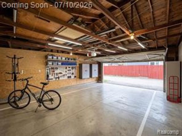 2461 Andrus Street, Hamtramck, MI 48212