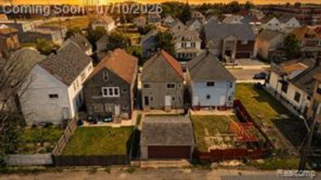2461 Andrus Street, Hamtramck, MI 48212