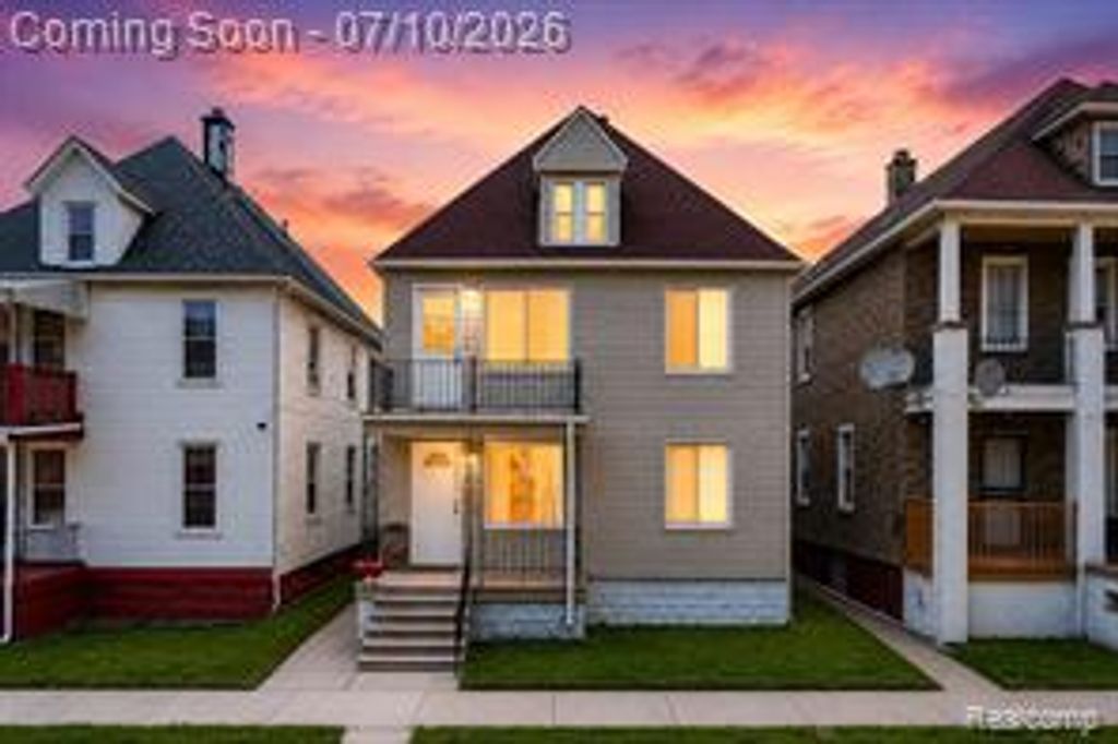 2461 Andrus Street, Hamtramck, MI 48212