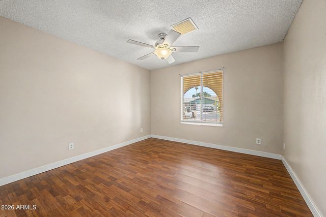 3048 W ACOMA Drive, Phoenix, AZ 85053