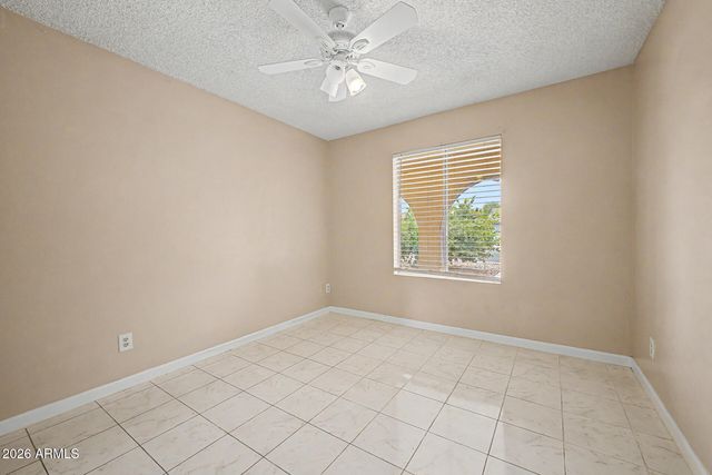 3048 W ACOMA Drive, Phoenix, AZ 85053