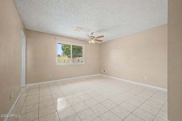 3048 W ACOMA Drive, Phoenix, AZ 85053