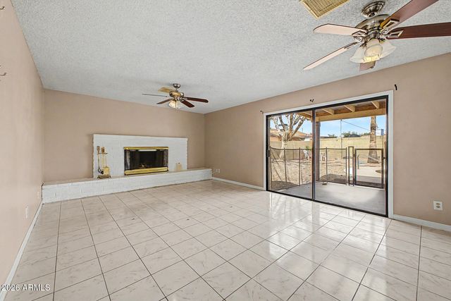 3048 W ACOMA Drive, Phoenix, AZ 85053