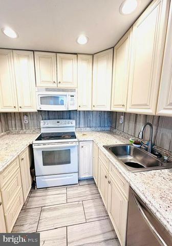 10016 FERNDALE ST, Philadelphia, PA 19116