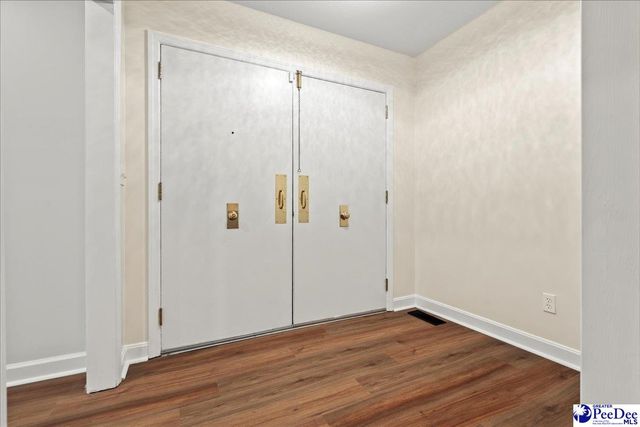 511 Arbor Dr, Florence, SC 29501