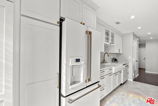 7250 Franklin Avenue 616, Los Angeles, CA 90046