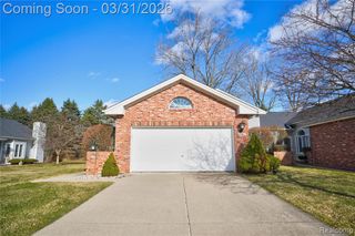 6361 Squire Lake Drive, Flushing, MI 48433