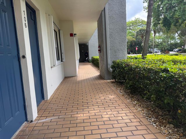 4832 Esedra Court 106, Lake Worth, FL 33467