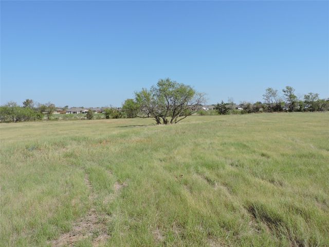 016 Barnes Road, Mabank, TX 75147