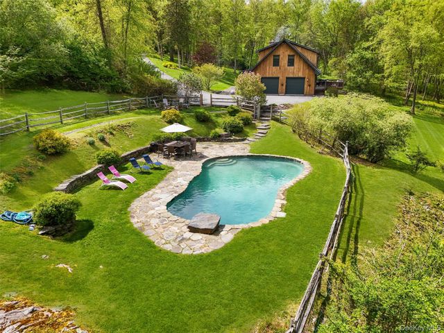57 Cedar Berry Lane, Dover Plains, NY 12522