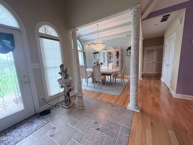 15815 Crystal Valley Way, Louisville, KY 40299
