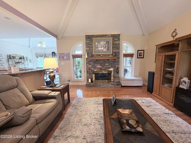 15815 Crystal Valley Way, Louisville, KY 40299