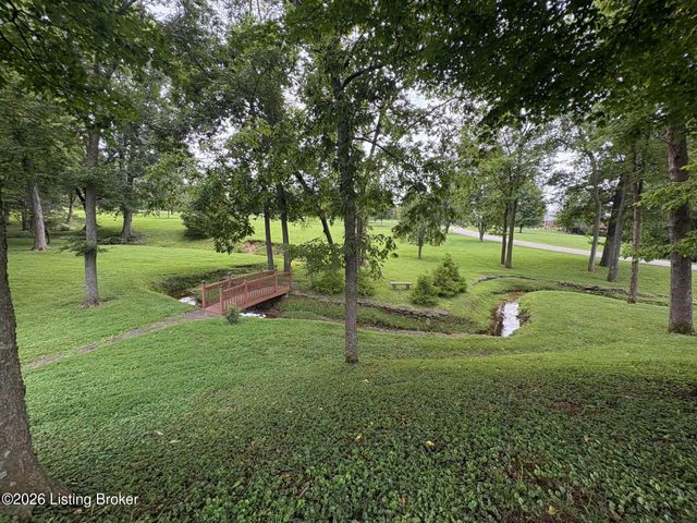 15815 Crystal Valley Way, Louisville, KY 40299
