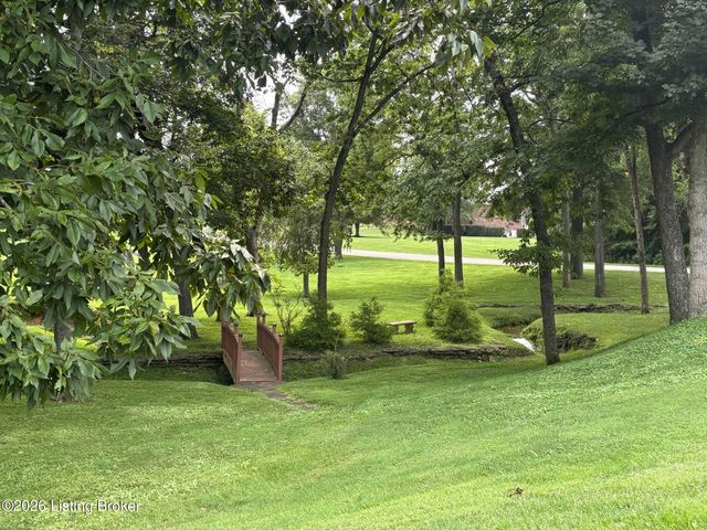 15815 Crystal Valley Way, Louisville, KY 40299