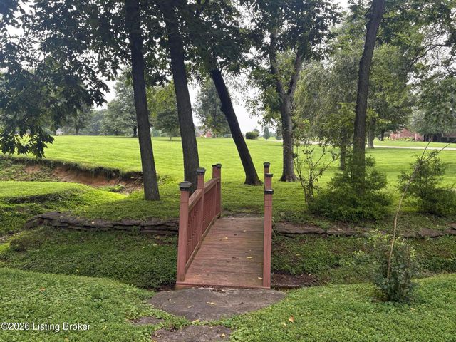 15815 Crystal Valley Way, Louisville, KY 40299