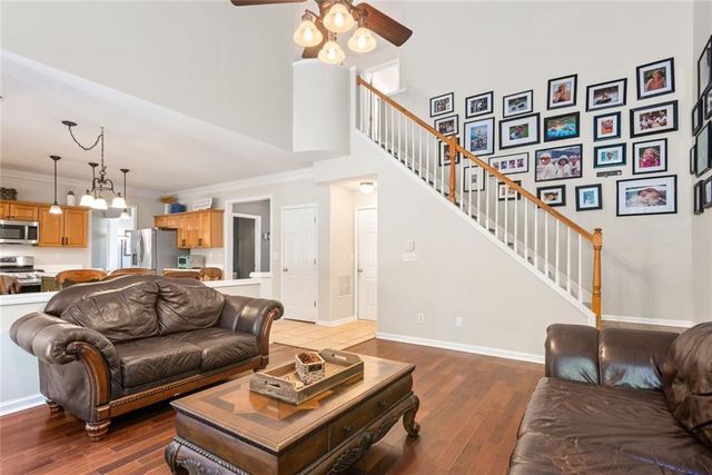 1335 Lyndhurst Way, Roswell, GA 30075
