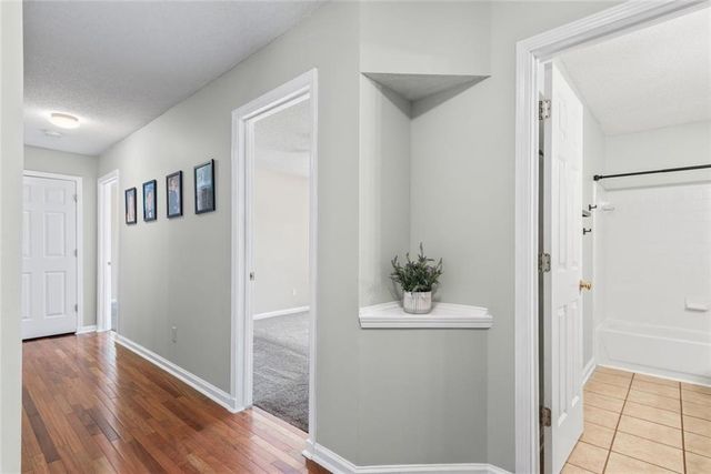 1335 Lyndhurst Way, Roswell, GA 30075