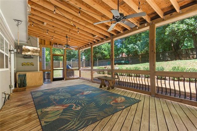 1335 Lyndhurst Way, Roswell, GA 30075