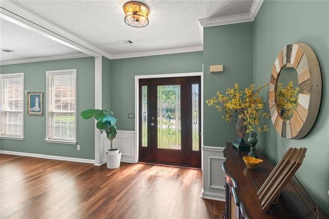 1335 Lyndhurst Way, Roswell, GA 30075