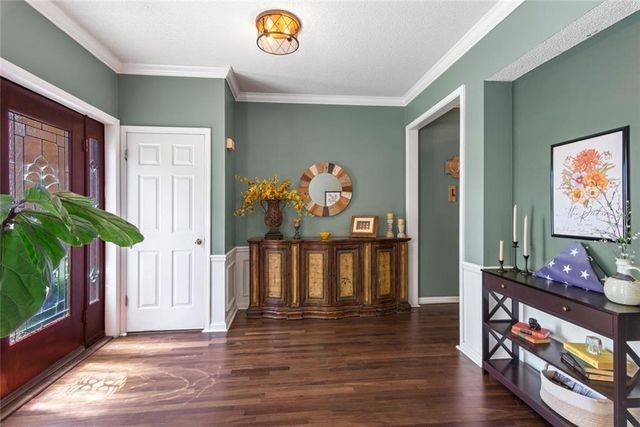 1335 Lyndhurst Way, Roswell, GA 30075