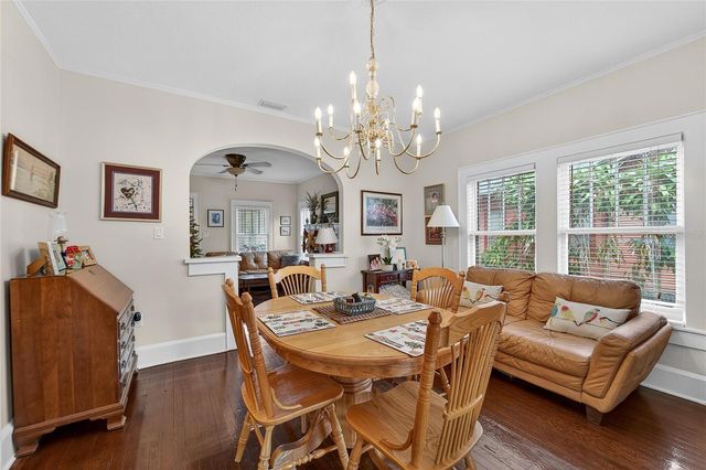 401 W SAUNDERS STREET, Plant City, FL 33563