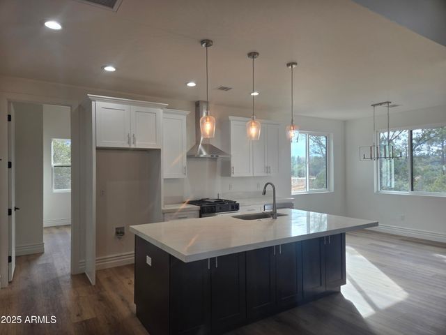 1022 School House Lane, Show Low, AZ 85901