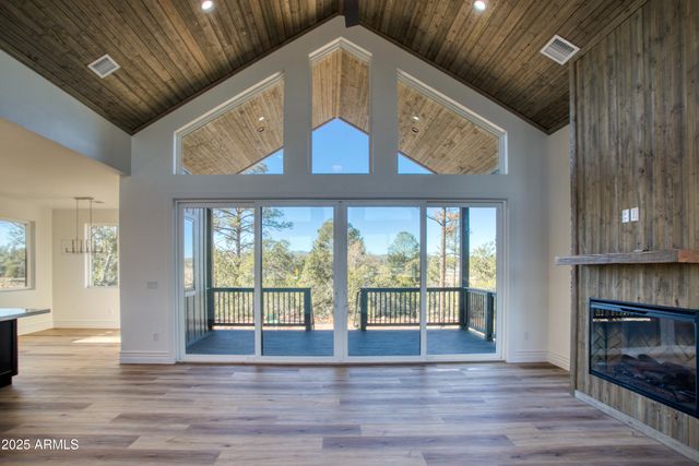 1022 School House Lane, Show Low, AZ 85901