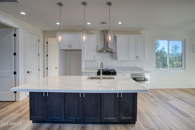 1022 School House Lane, Show Low, AZ 85901