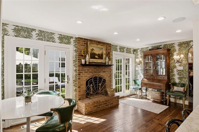 628 Roslyn Road, Winston-salem, NC 27104
