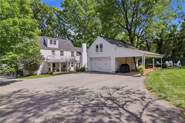 628 Roslyn Road, Winston-salem, NC 27104