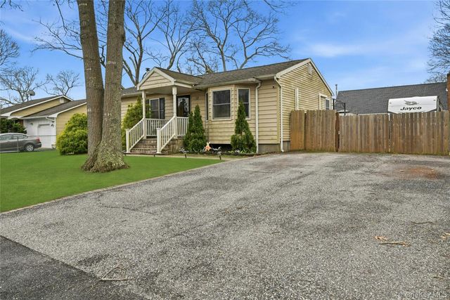 12 Wilson Avenue, East Moriches, NY 11940
