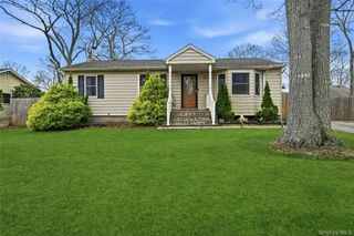 12 Wilson Avenue, East Moriches, NY 11940