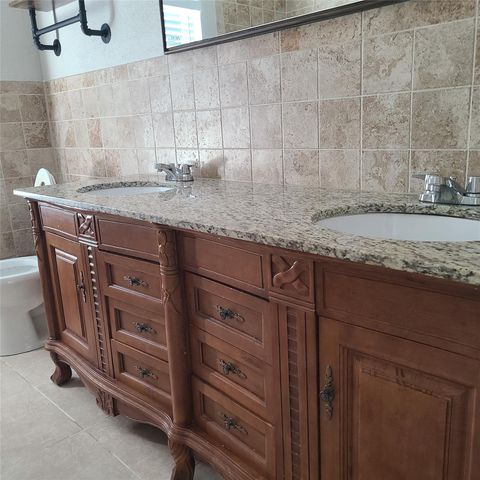 8130 Sunny Ridge Drive, Houston, TX 77095