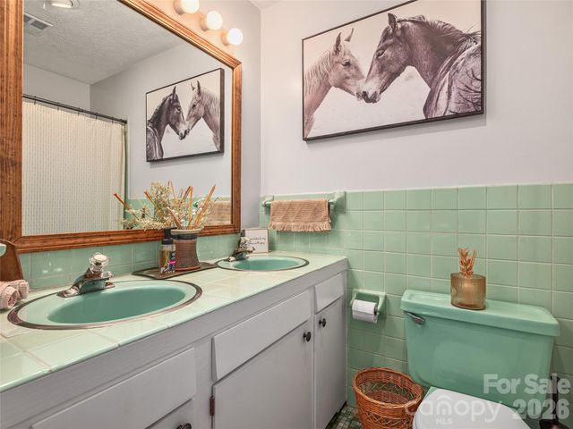 13 Eastwood Drive, Canton, NC 28716