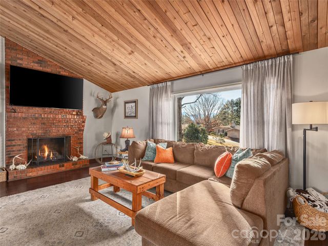 13 Eastwood Drive, Canton, NC 28716