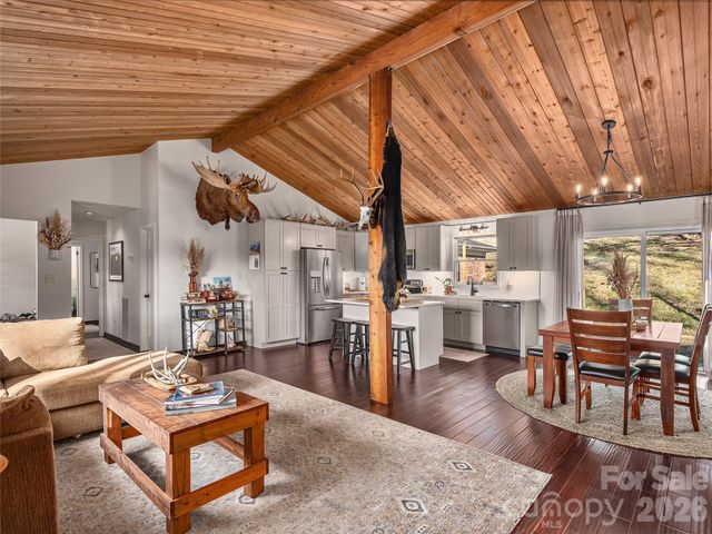 13 Eastwood Drive, Canton, NC 28716