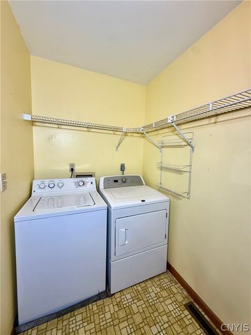 7801 Clearwater Circle, Pompey, NY 13104