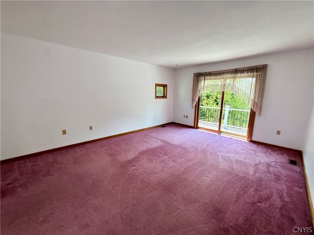 7801 Clearwater Circle, Pompey, NY 13104