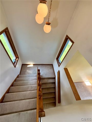 7801 Clearwater Circle, Pompey, NY 13104