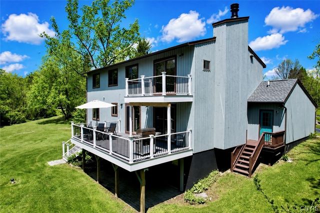 7801 Clearwater Circle, Pompey, NY 13104