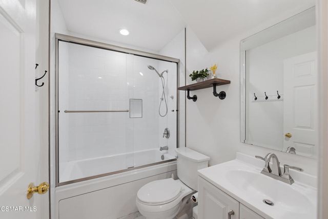 173 Harpstone Lane 158, Simi Valley, CA 93065