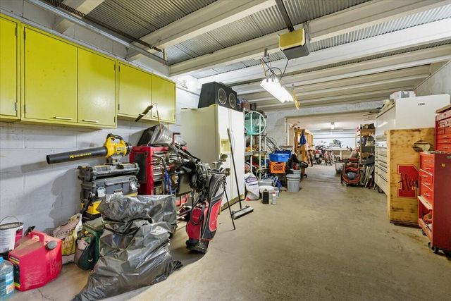 3 DELONG Avenue, Council Bluffs, IA 51503